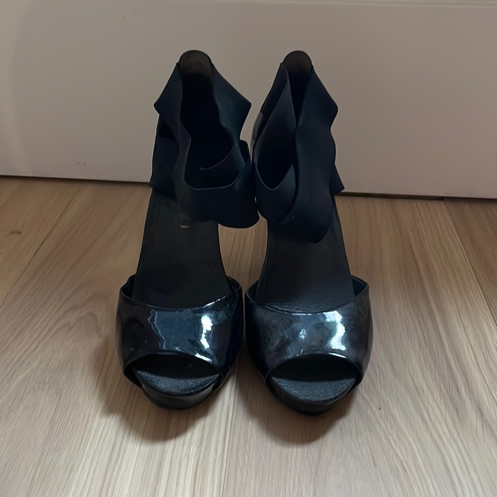 Black BCBG Strappy Platform Heels